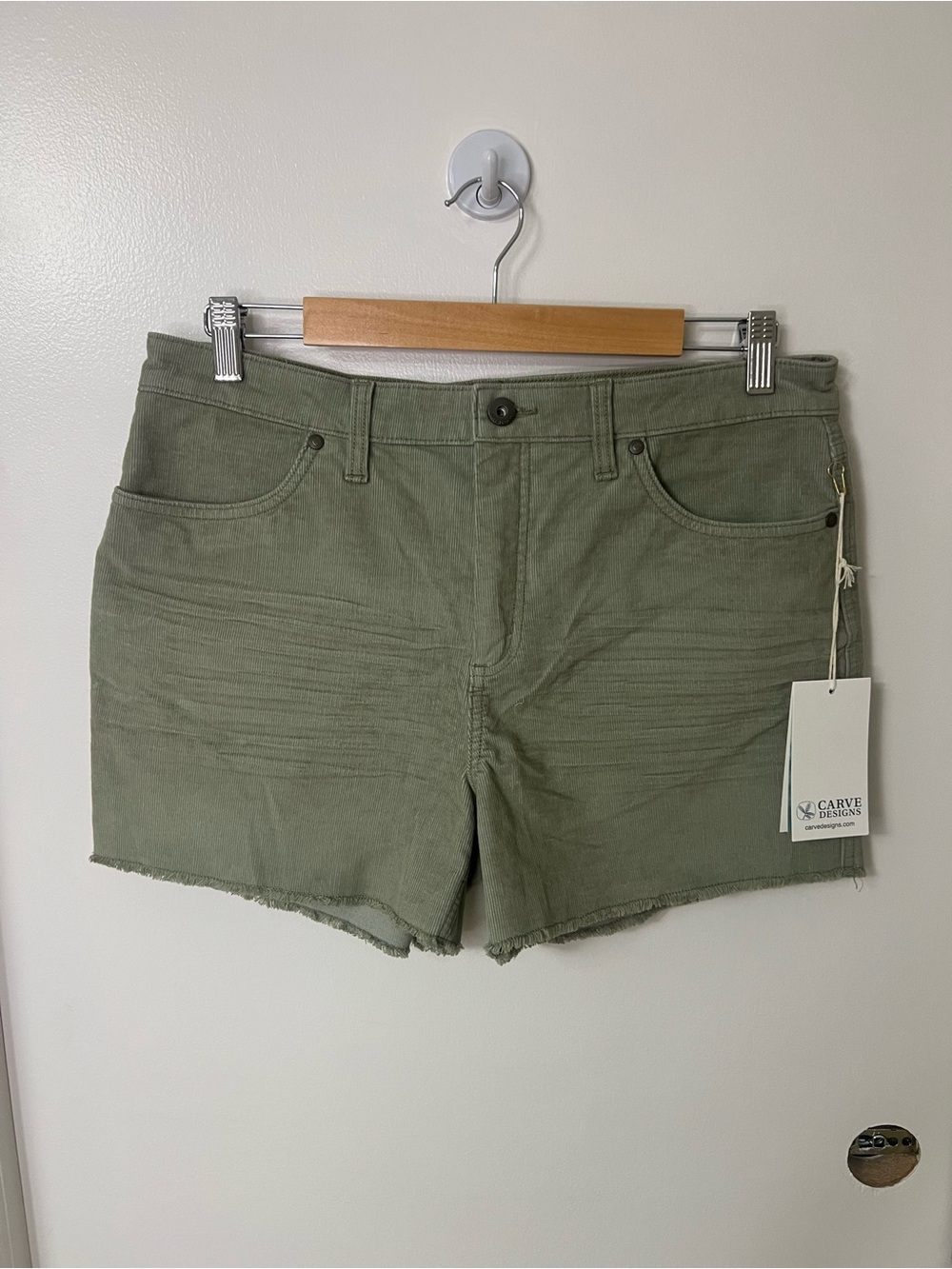 NWT Carve Designs Women's Olive Green Corduroy Shorts High Waisted Summer Beach
